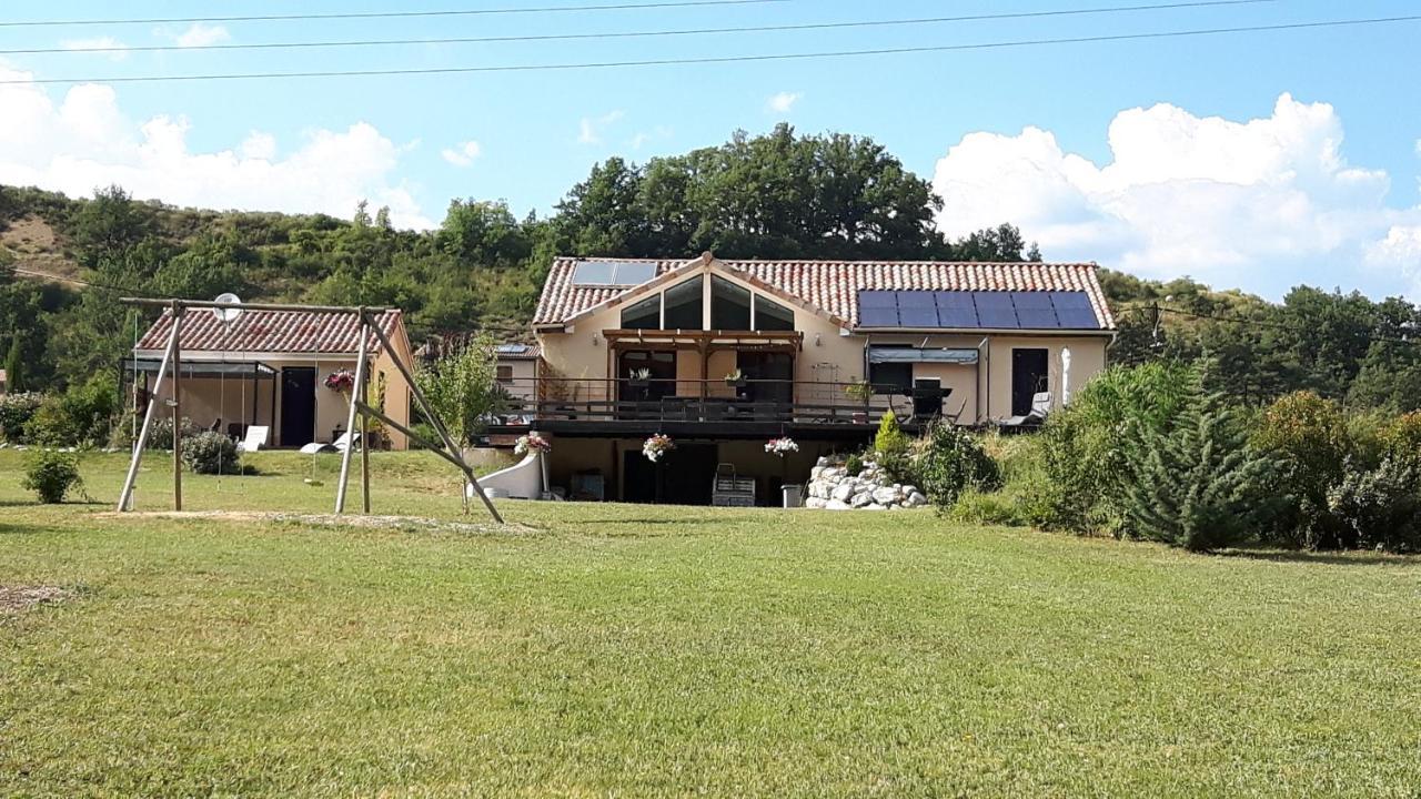Trescléoux Le Petit Nid Douillet Bed & Breakfast エクステリア 写真